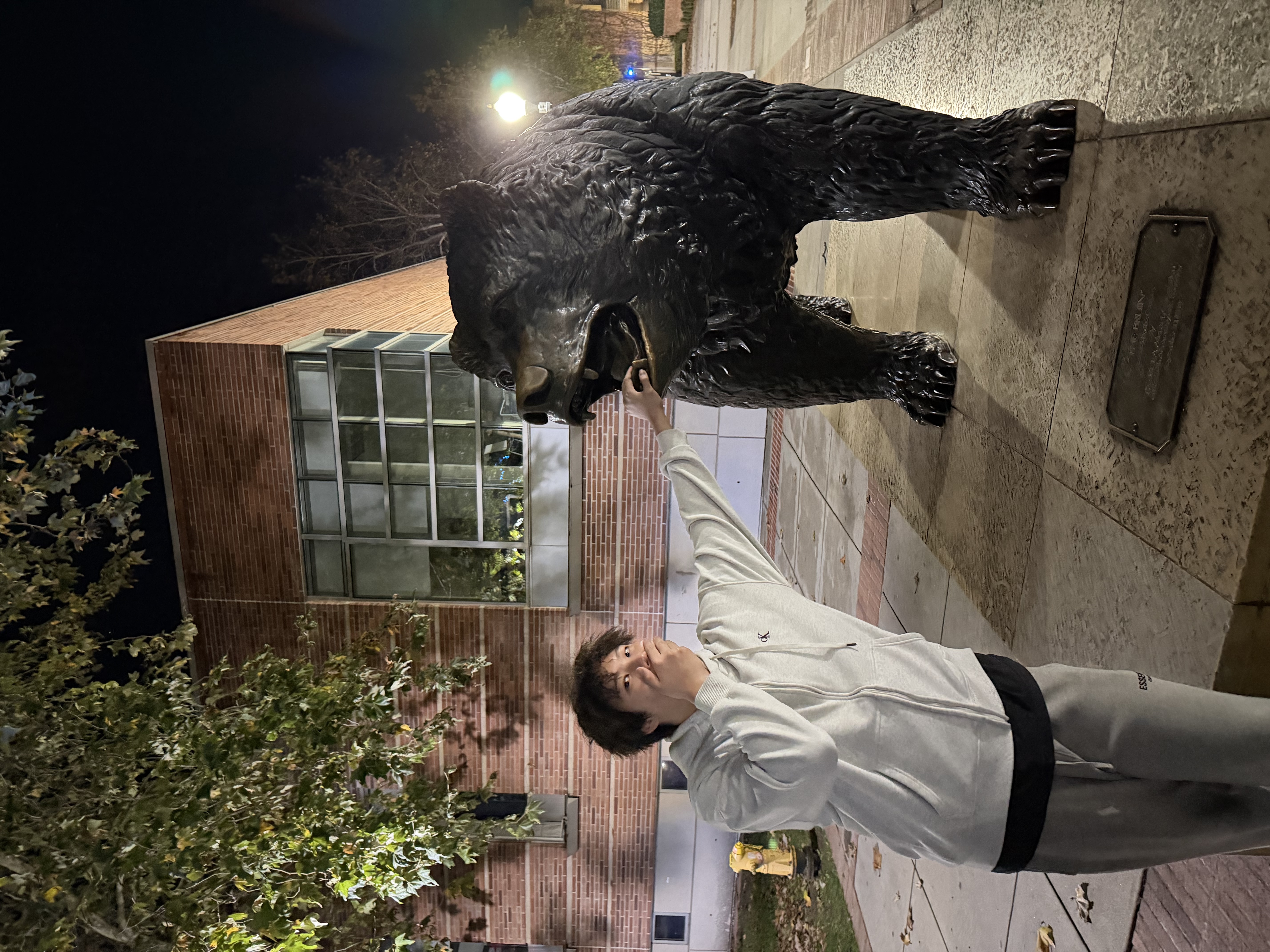 The UCLA campus, once an untouchable dream, finally under my feet